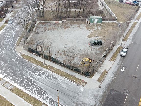 2nd image of 6474 W Warren Ave