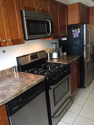 Rented by Bloom Real Estate Group | media 37