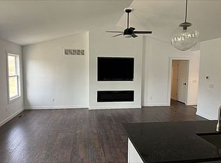 3690 State Route 303, Ravenna, OH 44266