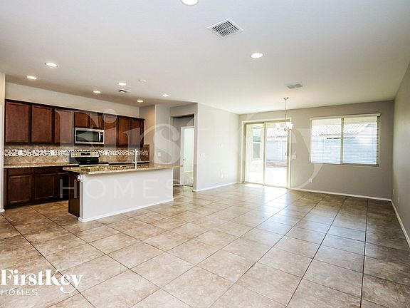 2nd image of 2117 W Bennett Way