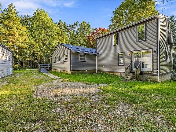 3rd image of 7771 Kuhn Rd