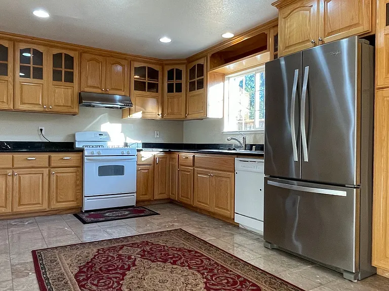 960 Branham Ln — Photo 5