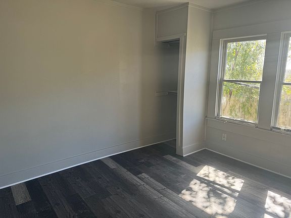 4th image of 120 N Lee Dr