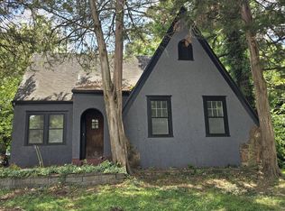 956 E Sunshine St, Springfield, MO 65807