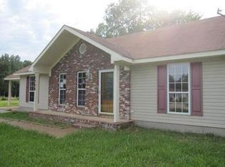 1300 Maness Rd, Henderson, TN 38340