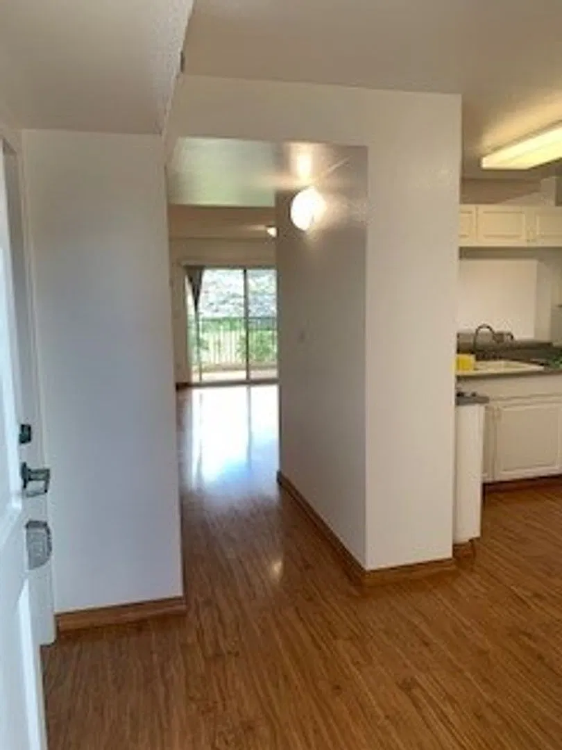 Country Club Village — Photo 2