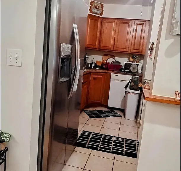239 Gregory St #13 — Photo 10