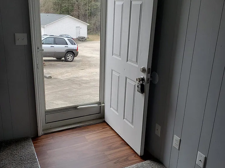 115 Edgewood Dr — Photo 9