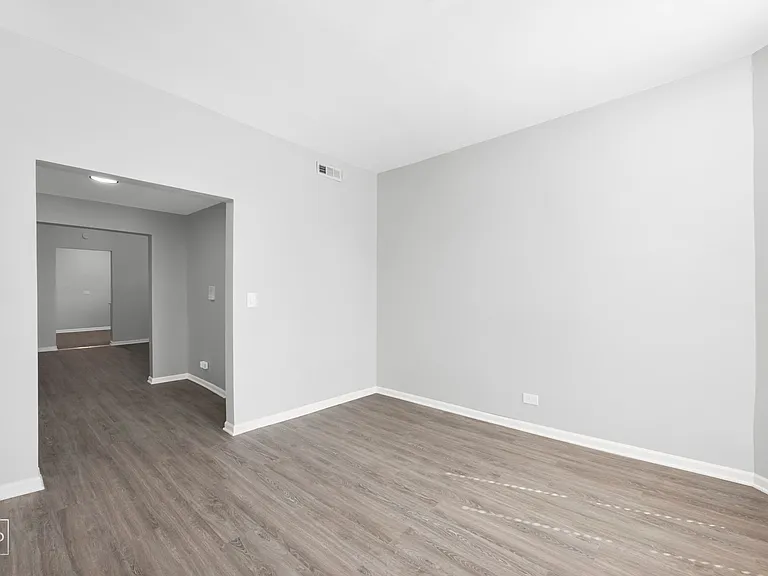 5051 S Forrestville — Photo 28