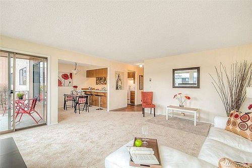 4th image of 22532 6th Ave S APT C1
