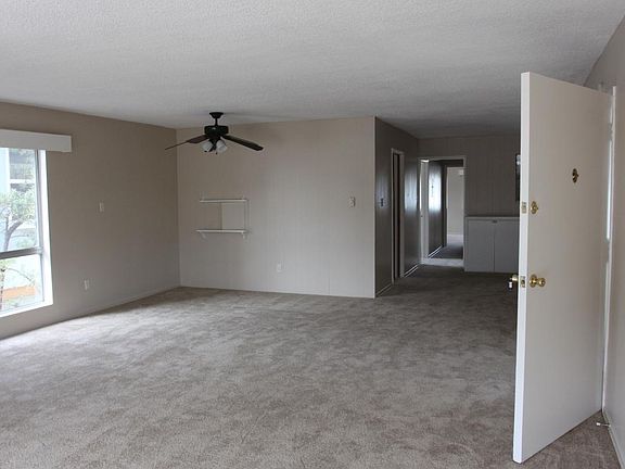 5th image of 4315 E Ocean Blvd