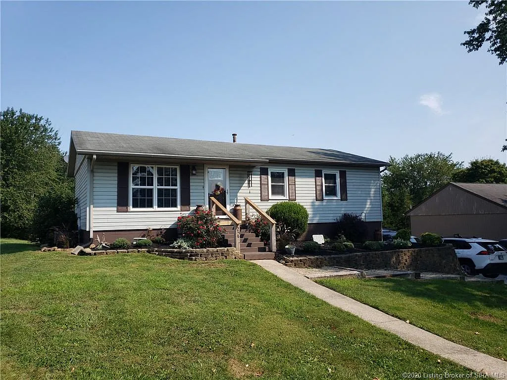 256 W Daniel Ln photo 1