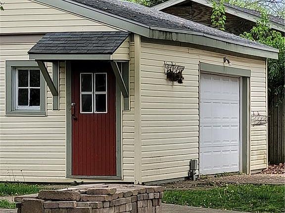 4th image of 4940 Sugartree Dr