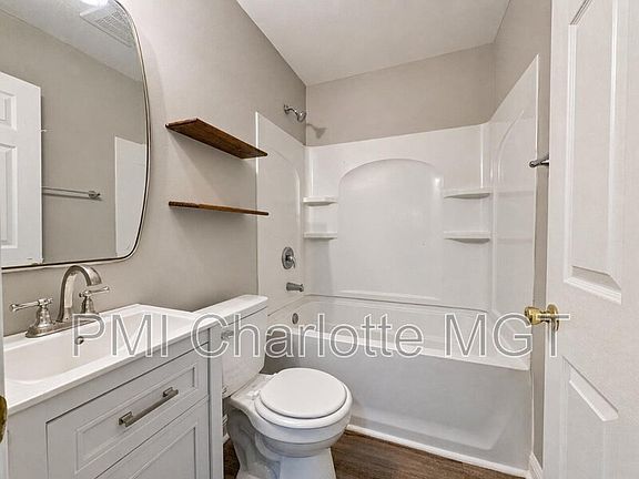 2nd image of 614 Marsh Rd