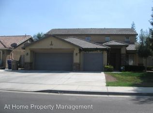 9001 Carnegie Hall Ln, Bakersfield, CA 93311