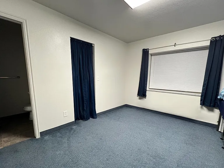 Unit Photo
