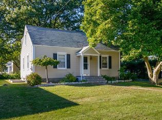 214 Edgewood Ave, Thornwood, NY 10594