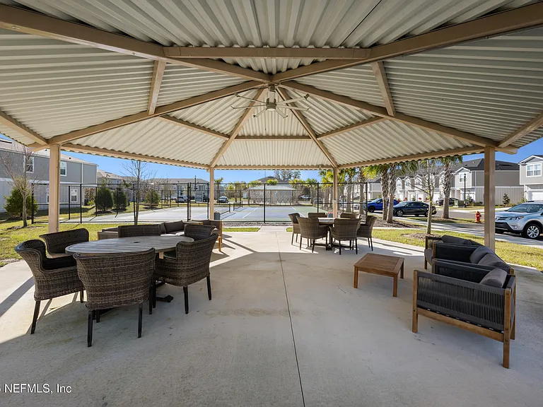 78 Pamplona Dr — Photo 16