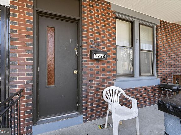 3rd image of 3220 D St