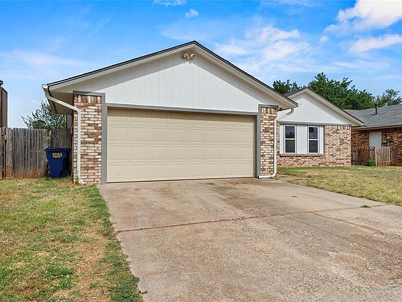 3rd image of 726 N Ludy Way