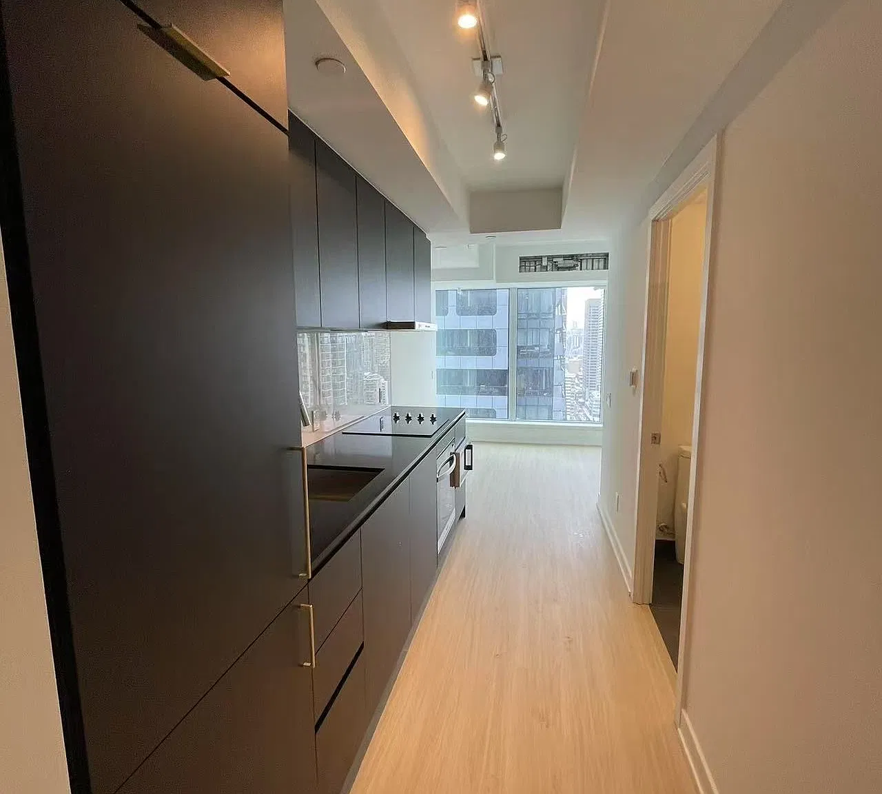 Studio, $1,850 — Photo 4