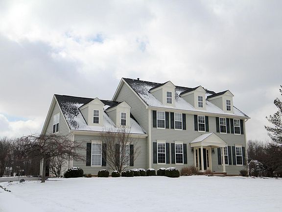 2nd image of 111 Fairfax Ct