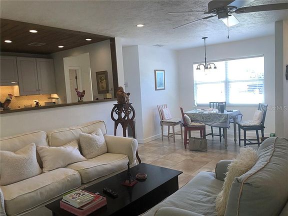 5th image of 4609 Busti Dr