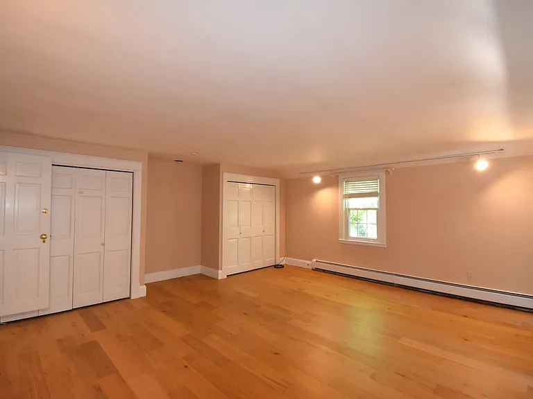 42 Kay Blvd — Photo 17