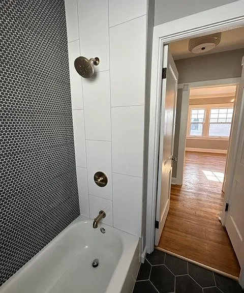 2058 Bunts Rd #LOWER — Photo 4