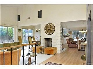 2nd image of 23286 Clarendon St
