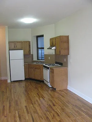 Rented by PMG Real Estate  | media 27