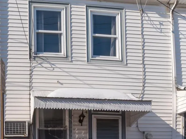 435 Cedar St, Bristol, PA 19007