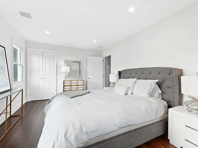 30 Wooley St — Photo 8