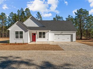 114 Yeti Ln, Raeford, NC 28376