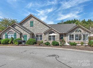38 Mountain Meadow Cir, Weaverville, NC 28787