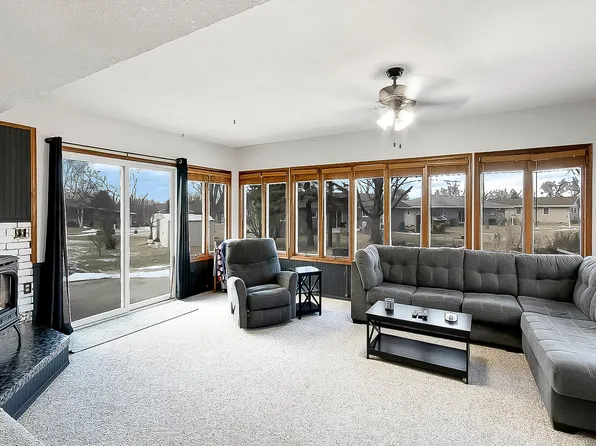 203 Inner Dr, Montgomery, MN 56069