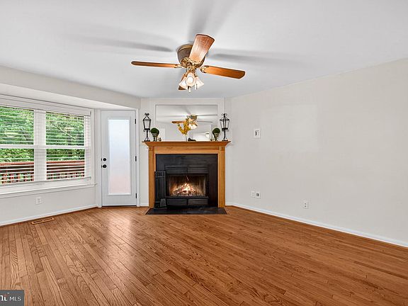 5th image of 5916 Saint Giles Way