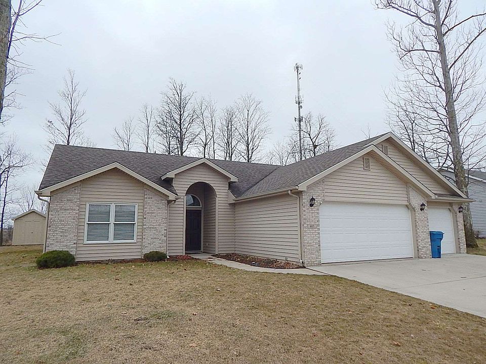 1st image of 403 Ironwood Ln