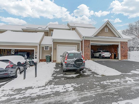 2nd image of 1523 Old Trail Dr