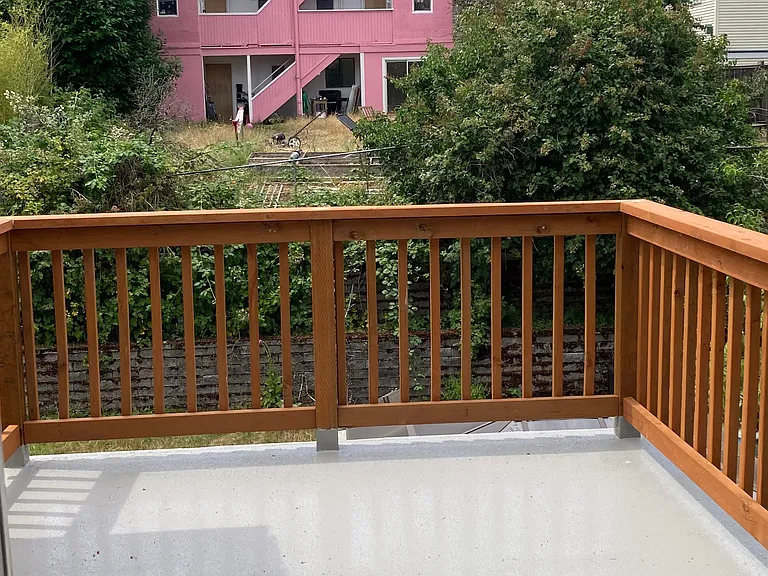 Back bedroom deck