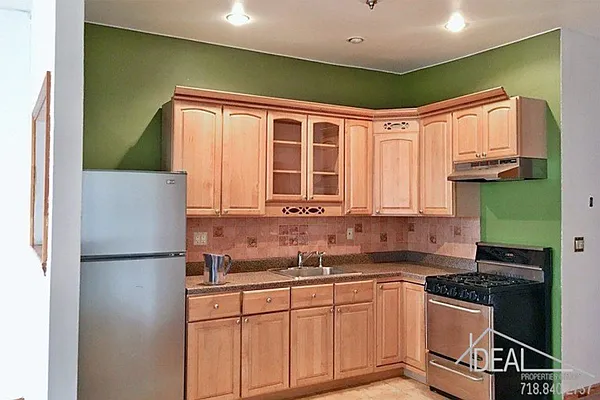 Rented by Ideal Properties Group | media 20