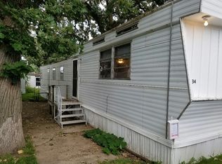 1229 1st Ave NE TRLR 34, Independence, IA 50644