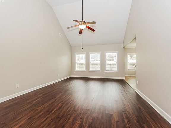 5th image of 4337 Scottish Dr