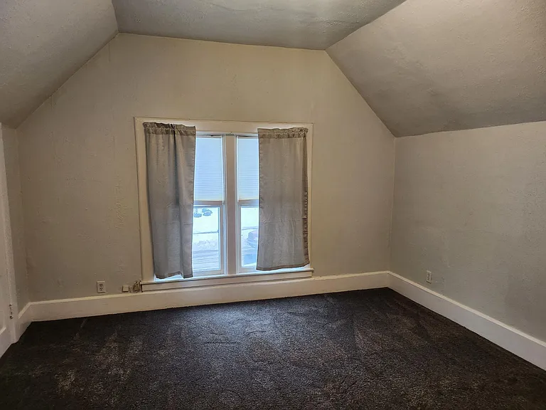 140 S James Ave #1 — Photo 9