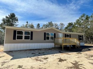 736 Shorey Dr, Defuniak Springs, FL 32433