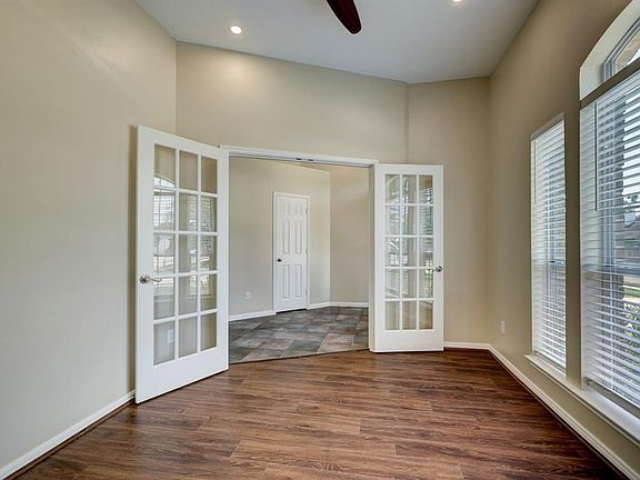 5th image of 2613 Tidenhaven Dr