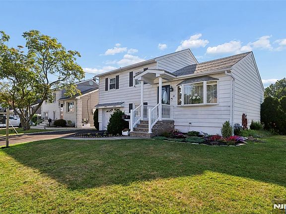 4th image of 10 Truman Rd