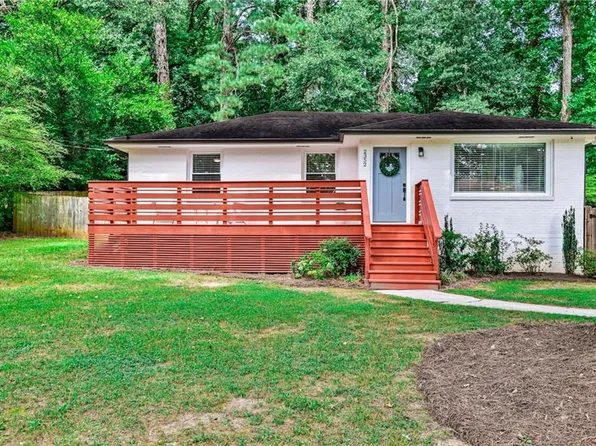 2352 Marion Cir, Decatur, GA 30032