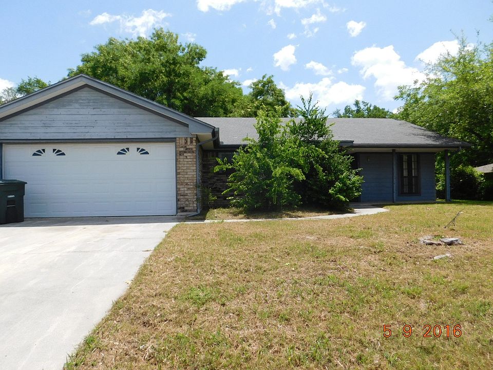 1st image of 2505 Phyllis Dr