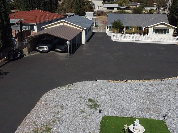 2nd image of 2831 Fabian Rd